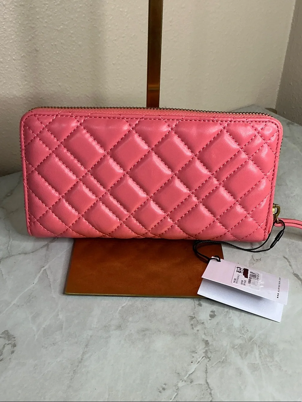 Kurt Geiger London Brixton Zip Wallet in quilted pink leather W/ Gold Padlock. - Picture 2 of 5